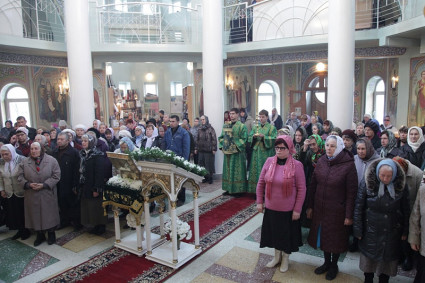 Божественная литургия в храме Всех Святых, в земле Российской просиявших г. Саратова
