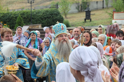 Божественная литургия в Свято-Алексеевском женском монастыре г. Саратова