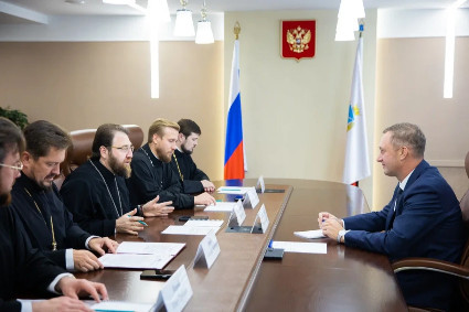 Митрополит Игнатий встретился с губернатором Саратовской области Романом Викторовичем Бусаргиным