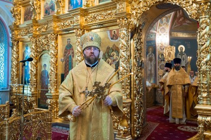 Митрополит Игнатий совершил Божественную литургию в Свято-Троицком кафедральном соборе г. Саратова