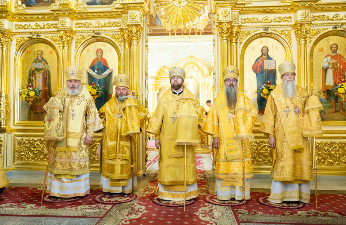 В Покровском соборе Саратова состоялось соборное архиерейское богослужение