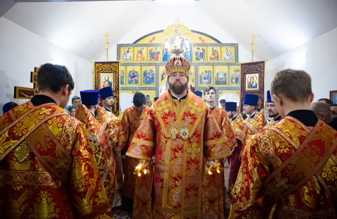 Митрополит Игнатий совершил Великое освящение храма святых мучениц Веры, Надежды, Любови и матери их Софии г. Аткарска
