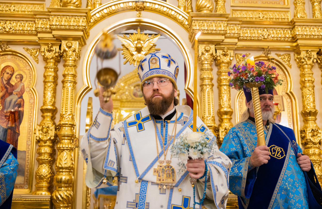 Митрополит Игнатий совершил всенощное бдение в Казанском храме г. Саратова